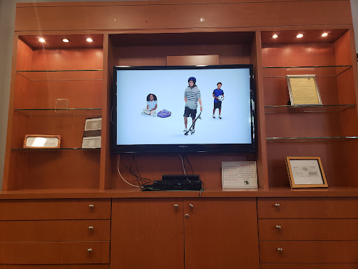 Golden Optometric West Covina image