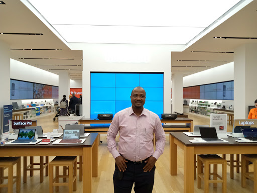 Computer Store «Microsoft Store», reviews and photos, 5015 Westheimer Rd A2421, Houston, TX 77056, USA