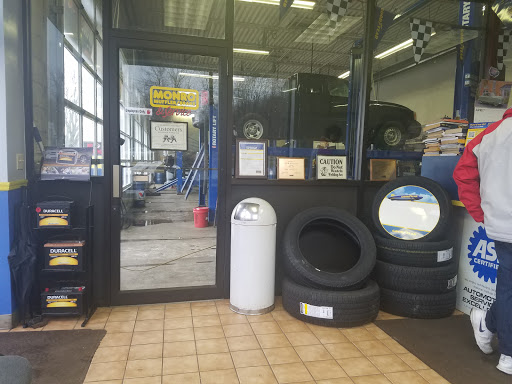Auto Repair Shop «Monro Muffler Brake & Service», reviews and photos, 774 Rubber Ave, Naugatuck, CT 06770, USA