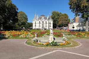 Parc de l'hôtel de ville Chilly-Mazarin image