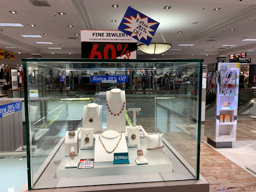 Department Store «Lord & Taylor», reviews and photos, 760 Boylston St, Boston, MA 02199, USA