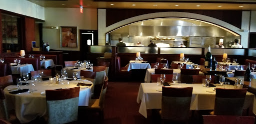 Shopping Mall «Town Center Plaza», reviews and photos, 5000 W 119th St, Leawood, KS 66209, USA