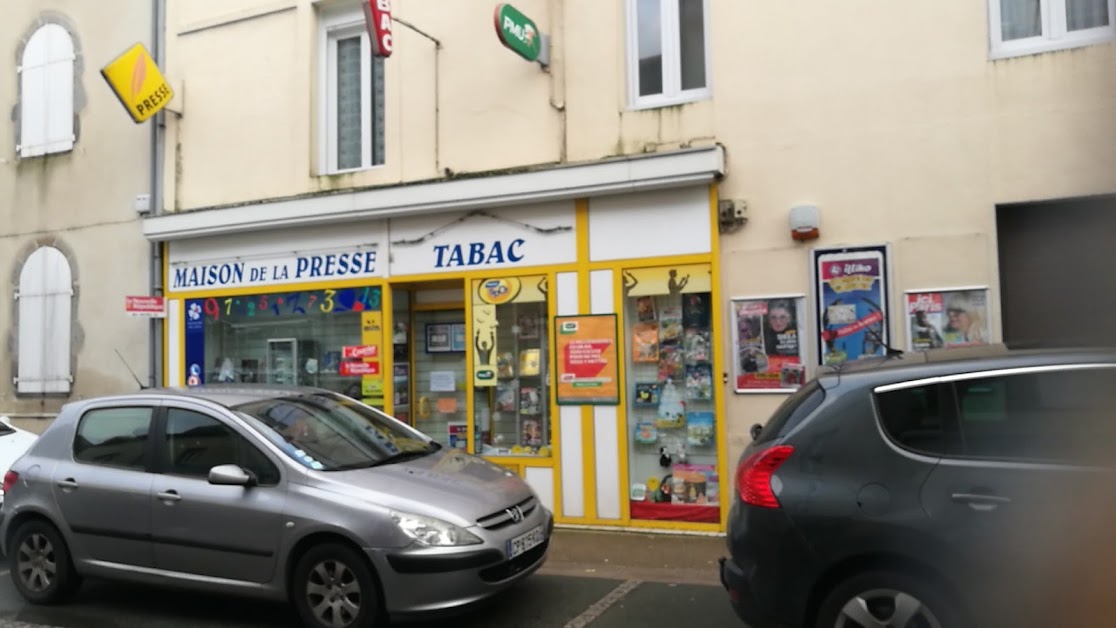 maison de presse à Nueil-les-Aubiers