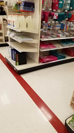 Department Store «Target», reviews and photos, 18855 N Market Pl Dr, Aurora, OH 44202, USA