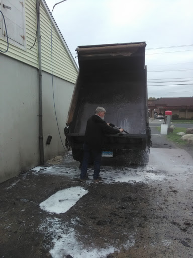 Car Wash «Sno-White Car Wash», reviews and photos, 118 Whiting St, Plainville, CT 06062, USA