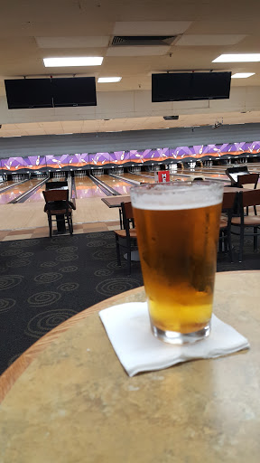 Bowling Alley «AMF Boynton Beach Lanes», reviews and photos, 1190 W Boynton Beach Blvd, Boynton Beach, FL 33426, USA