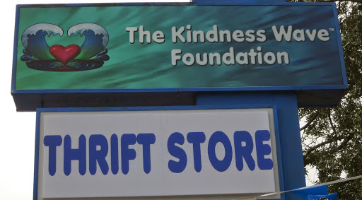 Thrift Store «The Kindness Wave Foundation Thrift Store», reviews and photos, 6210 Seminole Blvd, Seminole, FL 33772, USA