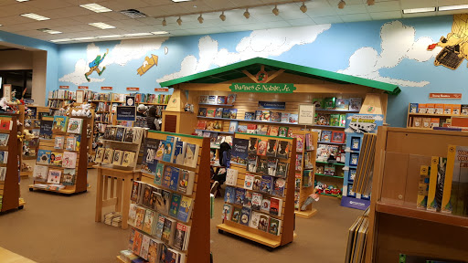 Book Store «Barnes & Noble», reviews and photos, 7700 NE 4th Plain Blvd Vancouver Plaza, Vancouver, WA 98662, USA