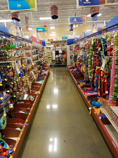 Pet Supply Store «PetSmart», reviews and photos, 290 Town Center Pkwy, Slidell, LA 70458, USA