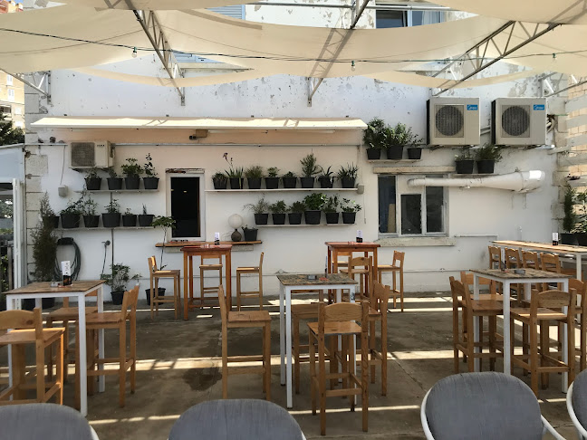 https://lovebardubrovnik.com/