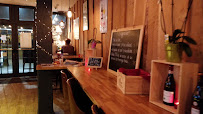 Atmosphère du Restaurant Ô DiVin - Bar & Brasserie / Bar à vin Tapas à Saint-Quentin - n°3