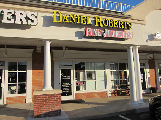 Daniel Roberts Fine Jewelers, 10254 Main Street, Fairfax, VA 22030, USA, 