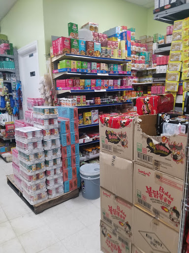 Indian Grocery Store «Everest Indian Grocery Store», reviews and photos, 1621 Columbia Ave, Lancaster, PA 17603, USA