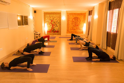Estudio de Yoga y Sofrología Carmen Valle-L,Hospi - Carrer Santa Anna, 2, 08901 L,Hospitalet de Llobregat, Barcelona, Spain