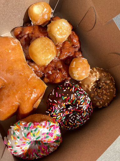 Donut Shop «Donut King», reviews and photos, 1807 Santa Rita Rd, Pleasanton, CA 94566, USA