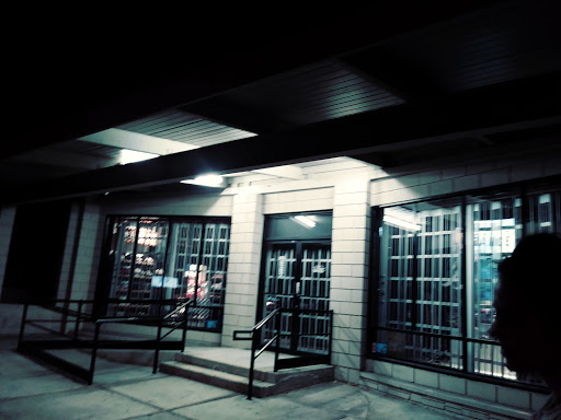 Shoe Store «Vans», reviews and photos, 420 S Garfield Ave, Alhambra, CA 91801, USA