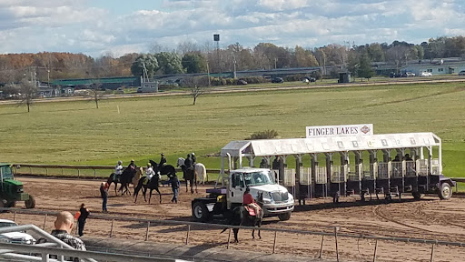 Casino «Finger Lakes Gaming & Racetrack», reviews and photos, 5857 NY-96, Farmington, NY 14425, USA