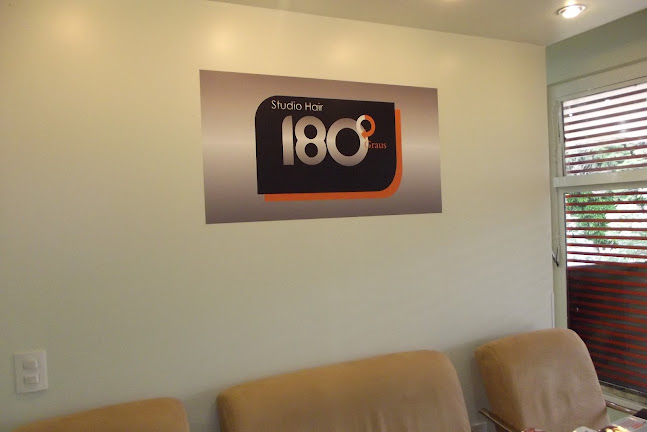 Studio Hair 180 graus - Salão de Beleza