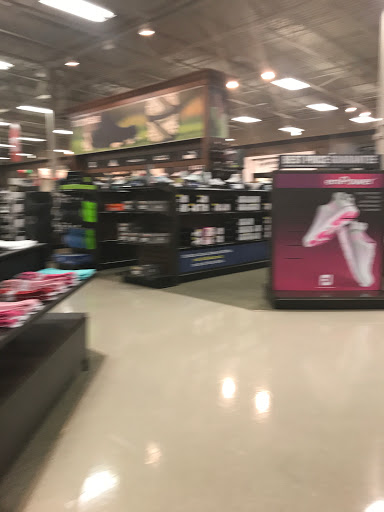 Sporting Goods Store «Golf Galaxy», reviews and photos, 4250 Easton Gateway Dr, Columbus, OH 43219, USA