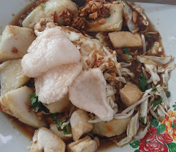 Kupat tahu dan ketoprak SMPN 9 Semarang photo