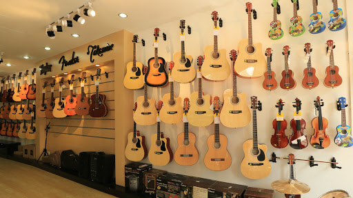 Cửa Hàng Đàn Guitar Acoustic Chính Hãng tại TPHCM