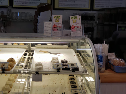 Shopping Mall «Lincoln Court Shopping Center», reviews and photos, 215 Lancaster Ave, Frazer, PA 19355, USA