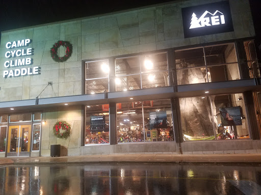 Camping Store «REI», reviews and photos, 1703 S Brentwood Blvd, Brentwood, MO 63144, USA