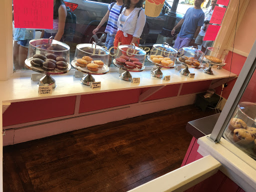 Bakery «Pink Pastry Shop», reviews and photos, 75 Main St, Bar Harbor, ME 04609, USA