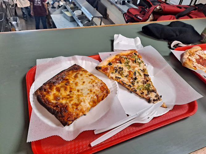 #1 best pizza place in New York - Underground Pizza