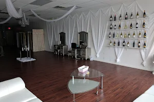 C Louise Beauty Salon & Services image