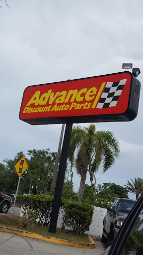 Auto Parts Store «Advance Auto Parts», reviews and photos, 50 W Main St, Apopka, FL 32703, USA