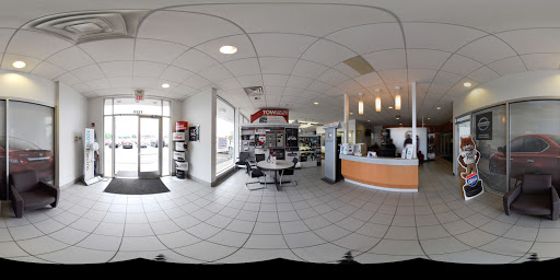 Car Dealer «Nissan of St. Charles», reviews and photos, 2535 E Main St, St Charles, IL 60174, USA