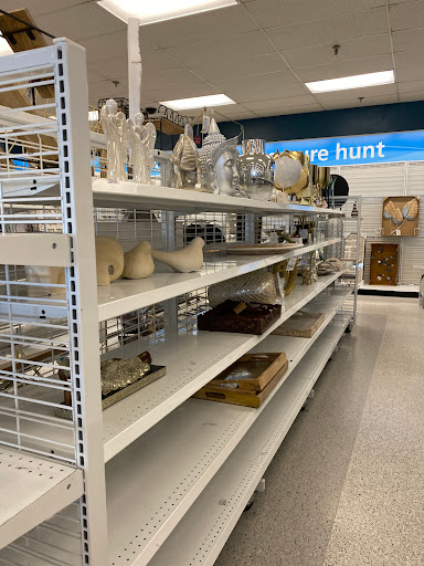 Clothing Store «Ross Dress for Less», reviews and photos, 13065 Lee Jackson Memorial Hwy, Fairfax, VA 22033, USA