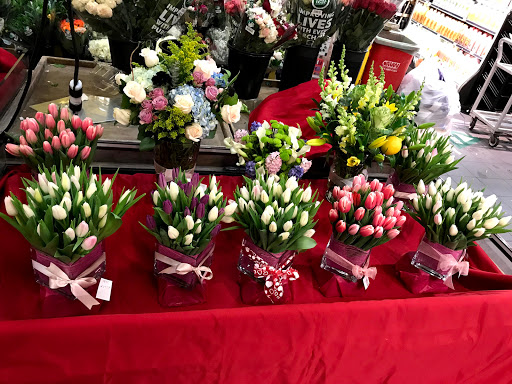 Grocery Store «Whole Foods Market», reviews and photos, 5269 River Rd, Bethesda, MD 20816, USA