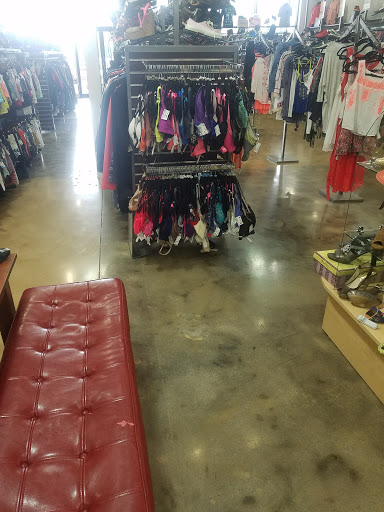 Used Clothing Store «Uptown Cheapskate», reviews and photos, 11255 Huebner Rd #205, San Antonio, TX 78230, USA