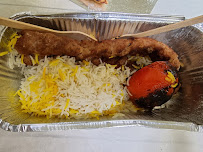 Kebab du Restaurant de spécialités perses Guylas | Cuisine traditionnelle persane iranienne à Paris - n°14