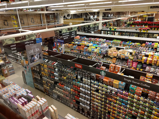 Grocery Store «Quality Food Center», reviews and photos, 1801 N 45th St, Seattle, WA 98103, USA