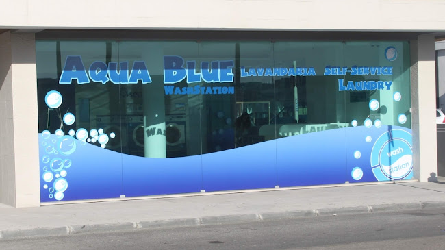 Aqua Blue - Lavandaria Self Service Washstation - Peniche