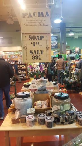 Grocery Store «Whole Foods Market», reviews and photos, 1640 Chicago Ave, Evanston, IL 60201, USA