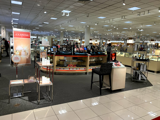 Shopping Mall «West County Center», reviews and photos, 80 W County Center Dr, Des Peres, MO 63131, USA