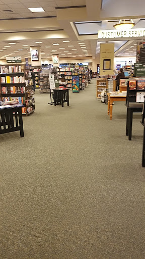 Book Store «Barnes & Noble Bookstores», reviews and photos, 2325 S Stemmons Fwy #401, Lewisville, TX 75067, USA