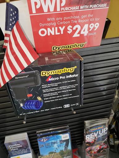 Motorcycle Parts Store «Cycle Gear», reviews and photos, 695 E Golf Rd, Schaumburg, IL 60173, USA