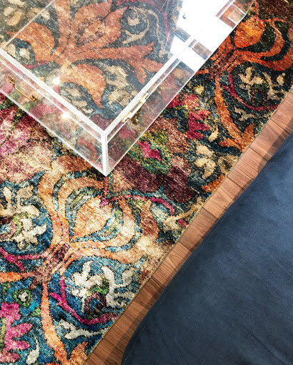 Mishcat Co | Hand Knotted Sari Silk Carpets