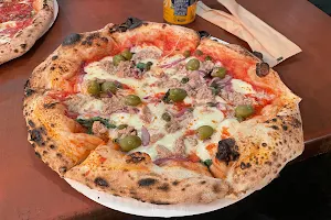 Toro Rosso Pizza image