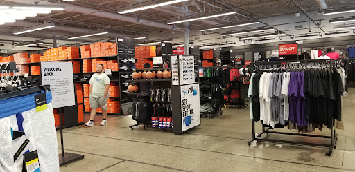 Sporting Goods Store «Nike Factory Store», reviews and photos, 4642 Factory Stores Blvd FF100, Myrtle Beach, SC 29579, USA