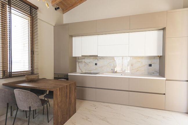 Δημιουργίες Ξύλου & Επιπλώσεις Παρασκευάς Ιωάννης - Ξυλουργός