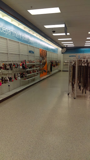 Clothing Store «Ross Dress for Less», reviews and photos, 6190 20th St, Vero Beach, FL 32966, USA