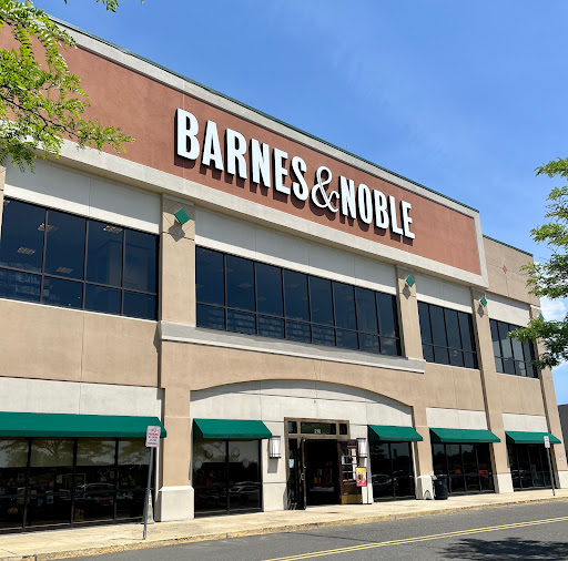 Book Store «Barnes & Noble Oxford Valley», reviews and photos, 210 Commerce Blvd, Fairless Hills, PA 19030, USA