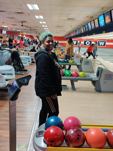 Bowling Alley «Brunswick Zone Normandy Lanes», reviews and photos, 8419 Baltimore National Pike, Ellicott City, MD 21043, USA