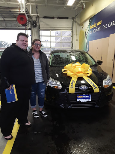Used Car Dealer «CarMax», reviews and photos, 4900 Pointe Pkwy, Warrensville Heights, OH 44128, USA